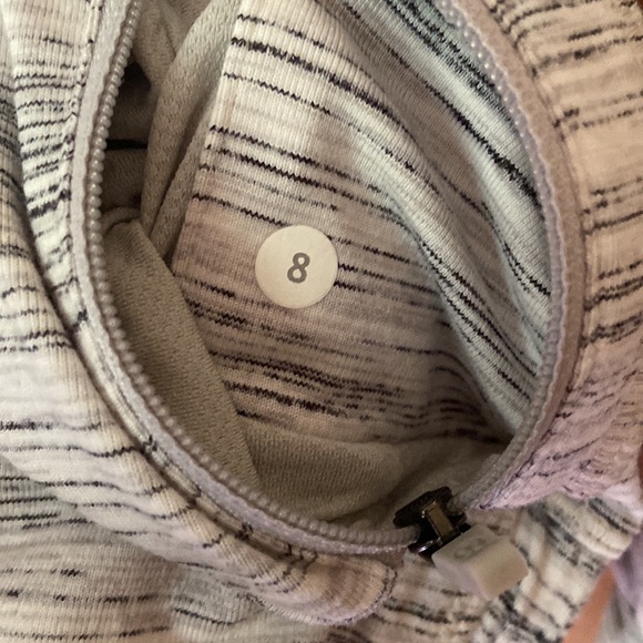 Lululemon White Stripe Think fast Hoodie. Stretchy, soft fabric Size 8 - Picture 5 of 5